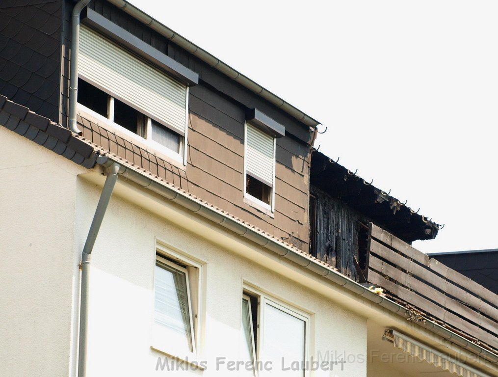 Mark Medlock s Dachwohnung ausgebrannt Koeln Porz Wahn Rolandstr P75.JPG